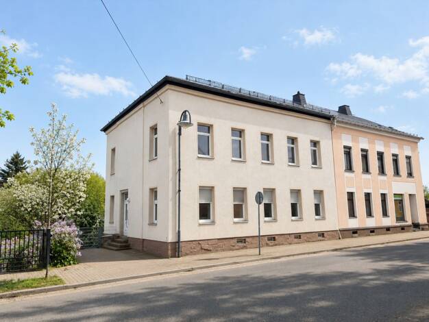 Haus zum Kauf 129.999 € 8 Zimmer 165 m² 369 m² Grundstück Lengenfeld Lengenfeld 08485