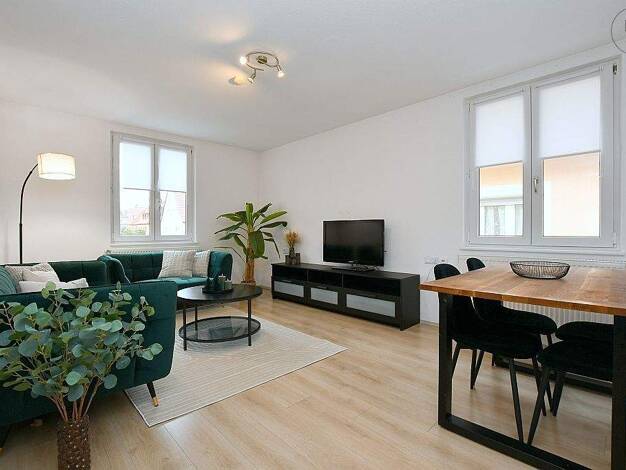 Wohnung zur Miete Wohnen auf Zeit 1.990 € 4 Zimmer 82 m² frei ab sofort Fellbach 70736