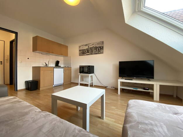 Wohnung zur Miete 450 € 1 Zimmer 22 m² Dachgeschoss, 2. Geschoss Am Dornbusch 3 Ahlem Hannover 30453
