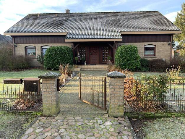 Einfamilienhaus zum Kauf provisionsfrei 320.000 € 7 Zimmer 220 m² 3.453 m² Grundstück Dessau Arendsee 39619