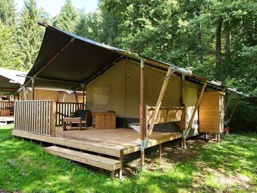 Hotel zum Kauf 1.050.000 € 28.601 m² Grundstück Bockenau 55595