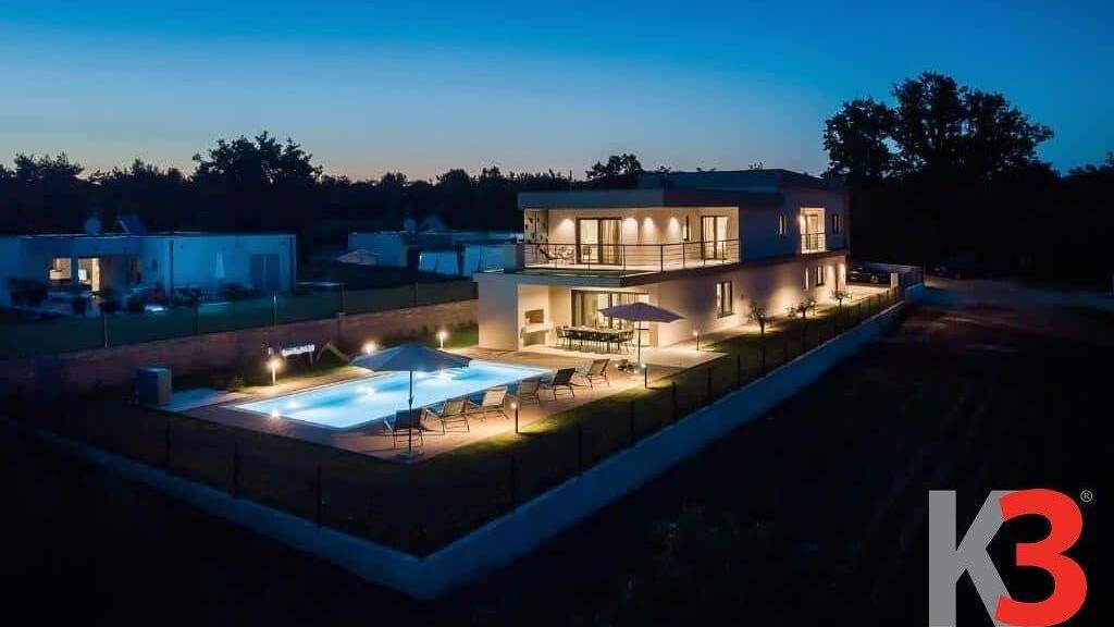 Haus zum Kauf 1.100.000 € 6 Zimmer 272 m² Svetvincenat 52342