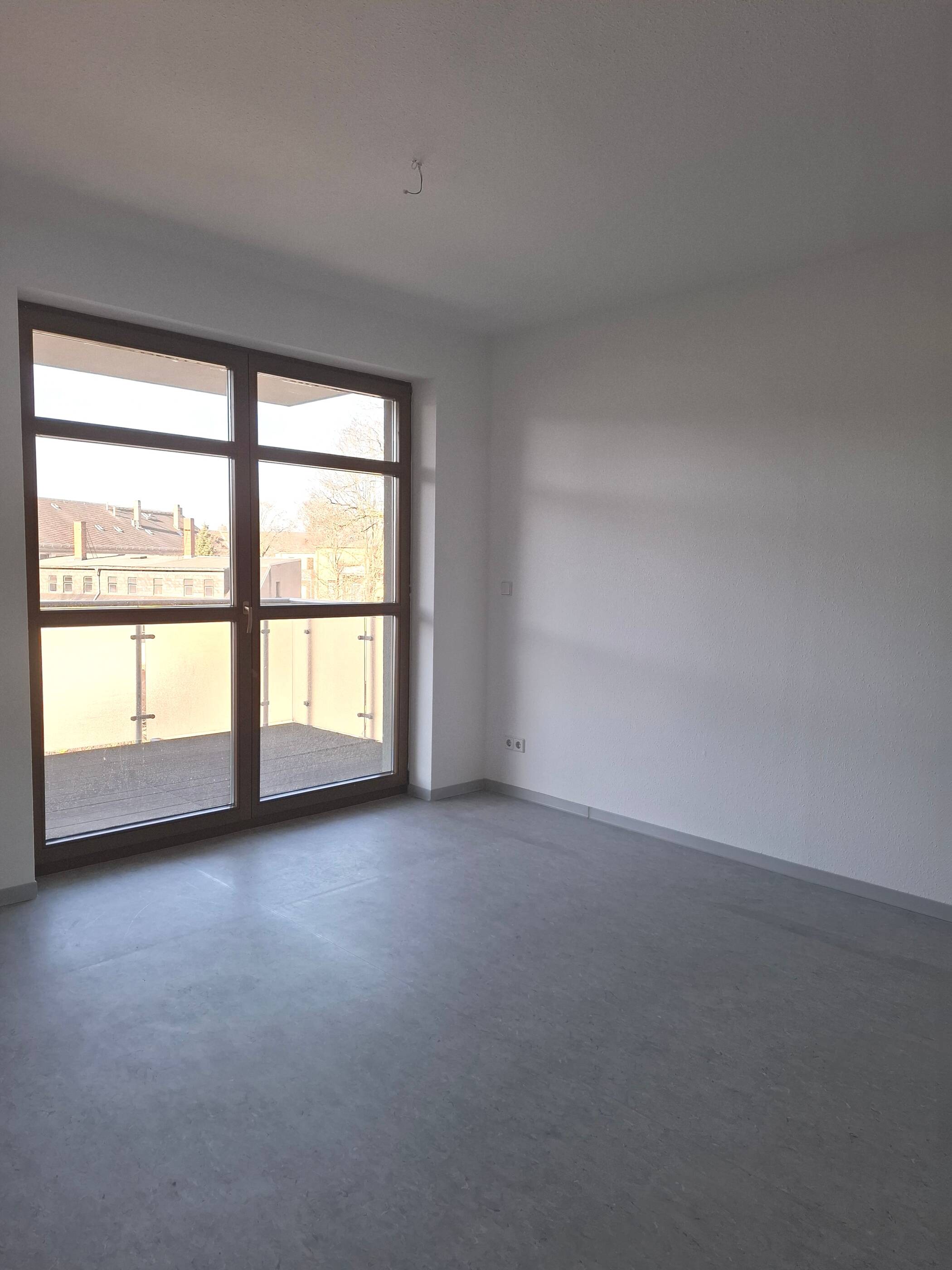 Tolle 2-Raum-Wohnung mit Balkon! – Frankenberger Straße 41, 9131 Chemnitz – Vorschaubild 2