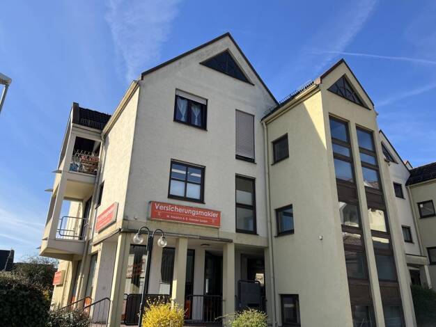 Wohnung zur Miete 860 € 3 Zimmer 75 m² Gießener Straße 37a Lollar Lollar 35457