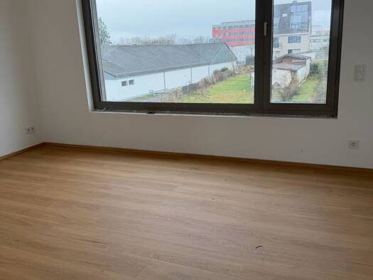 Maisonette zur Miete 1.980 € 5 Zimmer 130 m² Geschoss 1/2 frei ab 01.03.2026 Alt-Saarbrücken Saarbrücken 66119