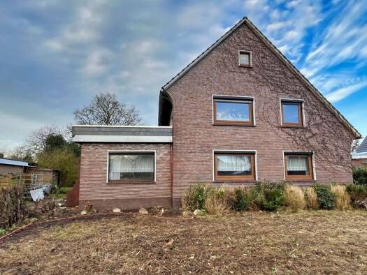 Mehrfamilienhaus zum Kauf 279.000 € 11 Zimmer 282 m² 980 m² Grundstück frei ab sofort Sande Sande 26452
