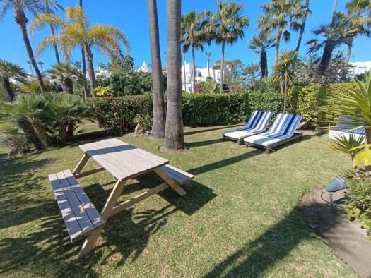 Reihenhaus zur Miete 2.500 € 2 Zimmer 185 m² Estepona 29688
