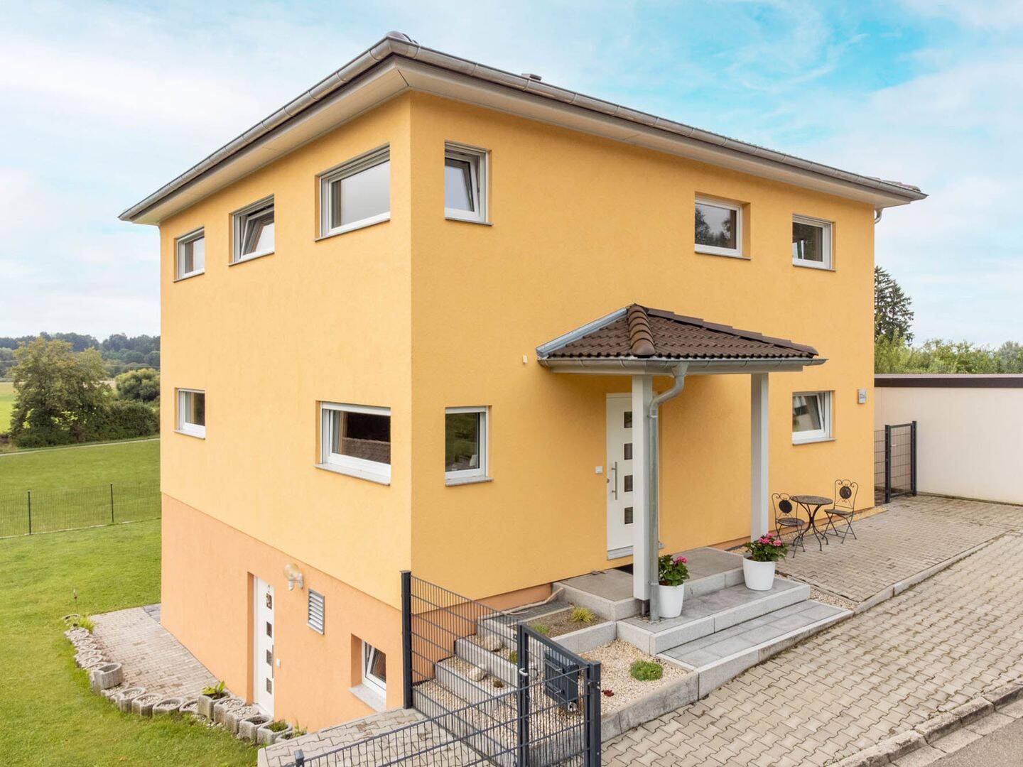 Immobilie in Kettershausen - Zu verkaufen: energieeffizientes Einfamilienhaus mit Einliegerwohnung - Bild 1