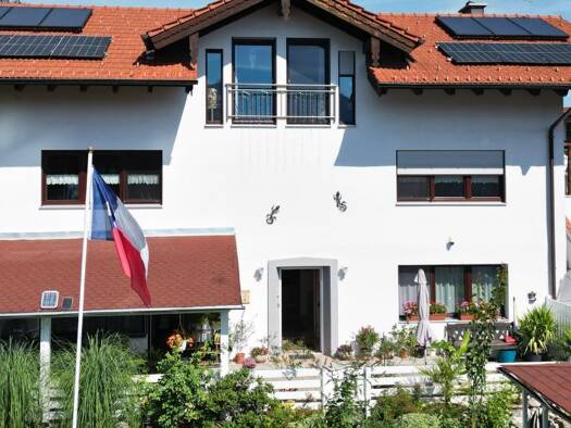 Terrassenwohnung zur Miete 1.700 € 3 Zimmer 150 m² Geschoss EG/1 frei ab 01.03.2026 Bernau Bernau am Chiemsee 83233