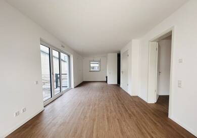 Wohnung zur Miete 800 € 2 Zimmer 68,5 m² frei ab sofort Saal Saal 93342