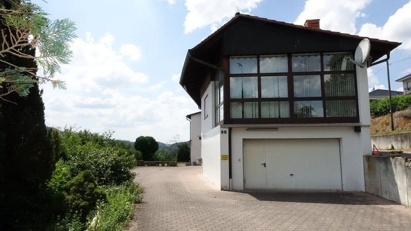 Mehrfamilienhaus zum Kauf 254.000 € 7 Zimmer 230,5 m²<br/>Wohnfläche 1.574 m²<br/>Grundstück ab sofort<br/>Verfügbarkeit Merzalben 66978