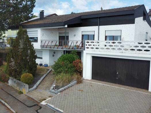 Einfamilienhaus zum Kauf 425.000 € 7 Zimmer 208 m² 647 m² Grundstück frei ab sofort Herbrechtingen Herbrechtingen 89542
