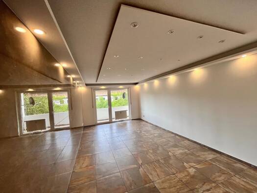 Wohnung zur Miete 980 € 3 Zimmer 90 m² 3. Geschoss frei ab sofort Lengfeld Würzburg 97076