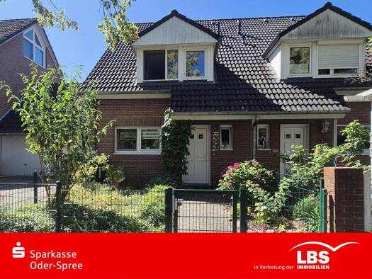 Doppelhaushälfte zum Kauf 379.000 € 5 Zimmer 122,3 m² 293 m² Grundstück Schöneiche 15566