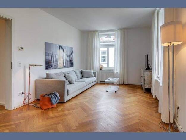 Wohnung zur Miete Wohnen auf Zeit 2.600 € 3 Zimmer 80 m² frei ab 01.04.2026 Neuhausen-Nymphenburg München 80634