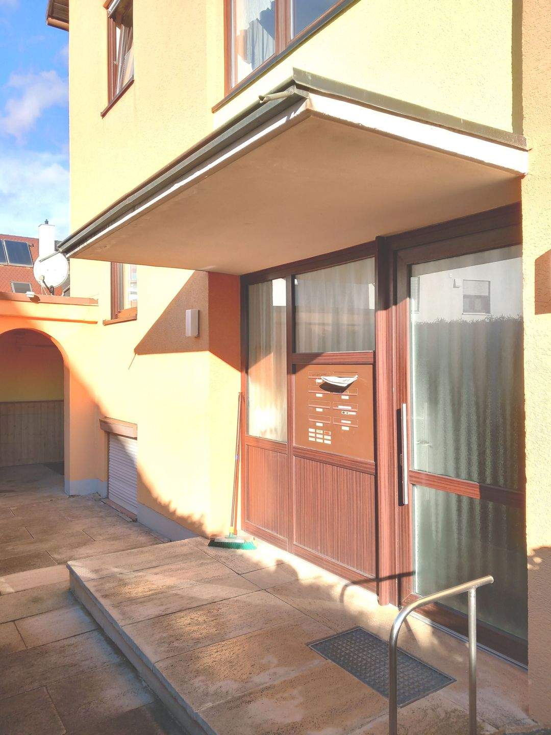 Immobilie in Nördlingen - Helle 3 Zimmer Wohnung mit großem Balkon, Nebenraum und Garage  - Bild 3