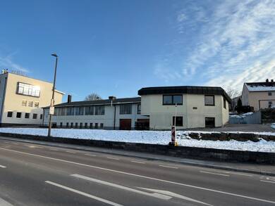 Lagerhalle zum Kauf 895.000 € 2.768 m² Lagerfläche Haller Straße 55 Innenstadt - West Crailsheim 74564