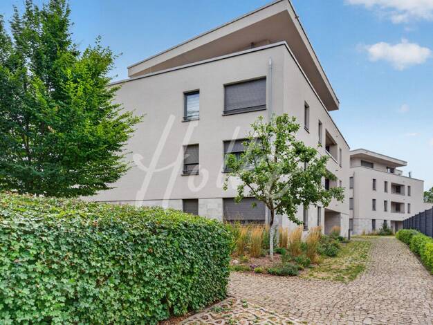 Wohnung zur Miete 1.300 € 3 Zimmer 87,5 m² 3. Geschoss frei ab 15.09.2026 Albert-Hugard-Straße 8 Staufen Staufen im Breisgau 79219