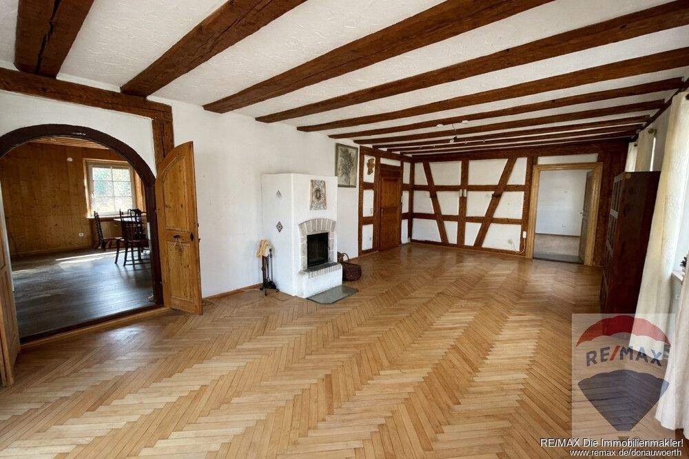 Immobilie in Thalmässing - Großzügige 5-Zimmer-Wohnung mit Garten, Sauna, Wintergarten & Hobbyraum - Wohnen mit Wohlfühlgarantie! - Bild 3