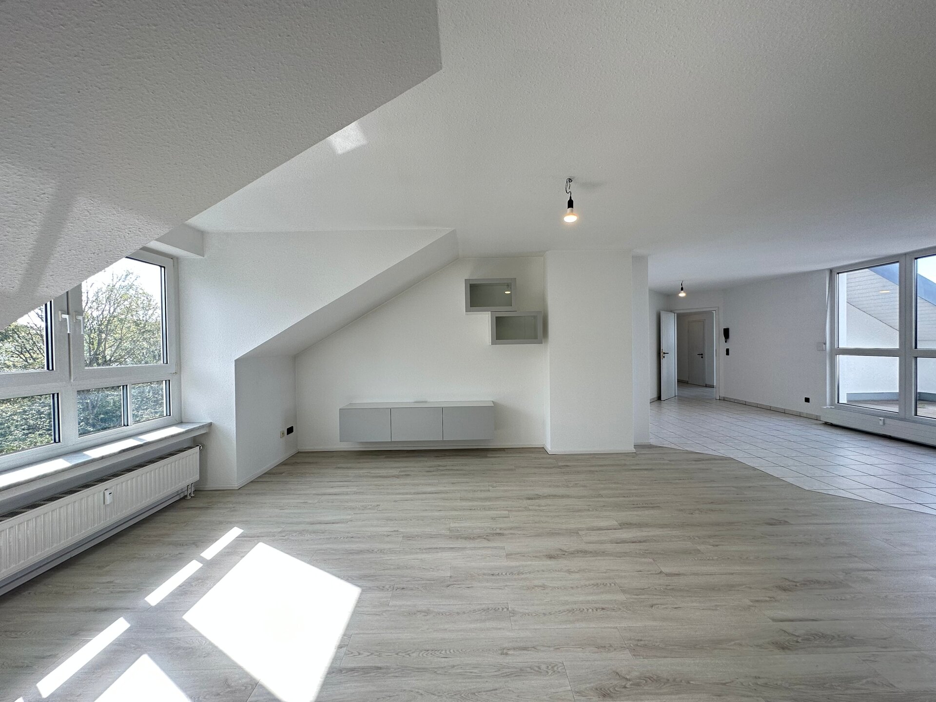 Wohnung zur Miete 970 € 3,5 Zimmer 94 m²<br/>Wohnfläche 2.<br/>Geschoss 01.10.2024<br/>Verfügbarkeit Weißenhorn Weißenhorn 89264