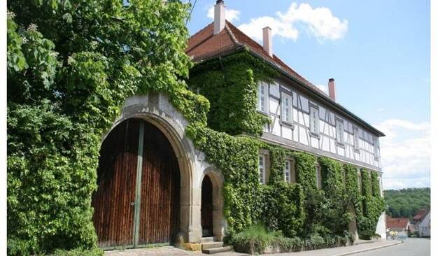 Schloss zum Kauf provisionsfrei 2.800.000 € 7 Zimmer 407 m² 3.300 m² Grundstück Rübgarten Pliezhausen 72124