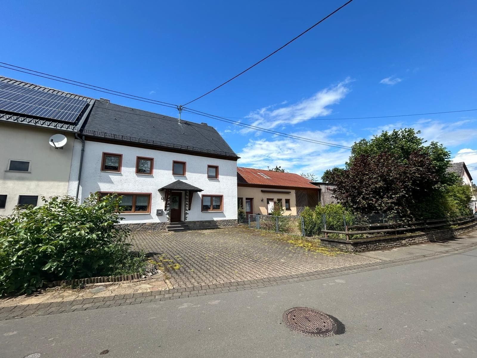 Bauernhaus zum Kauf 349.000 € 6 Zimmer 155 m²<br/>Wohnfläche 8.612 m²<br/>Grundstück Lichtenborn 54619