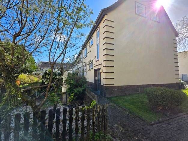 Wohnung zur Miete 558 € 2 Zimmer 57,3 m² 1. Geschoss frei ab 17.04.2026 Briedestr. 104 Reisholz Düsseldorf 40599