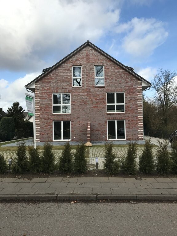 Doppelhaushälfte zur Miete 1.900 € 4 Zimmer 125 m²<br/>Wohnfläche 200 m²<br/>Grundstück 01.03.2025<br/>Verfügbarkeit Specksaalredder 86 Duvenstedt Hamburg 22397