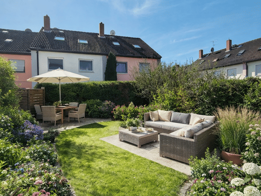 Reihenmittelhaus zum Kauf 499.000 € 7 Zimmer 167 m² 172 m² Grundstück frei ab sofort Königshof Nürnberg 90455
