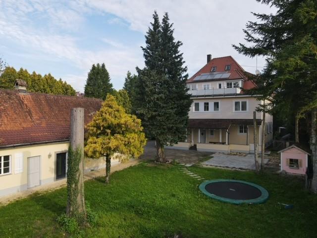 Einfamilienhaus zum Kauf 965.000 € 11 Zimmer 354 m²<br/>Wohnfläche 1.953 m²<br/>Grundstück ab sofort<br/>Verfügbarkeit Eigeltingen Eigeltingen 78253