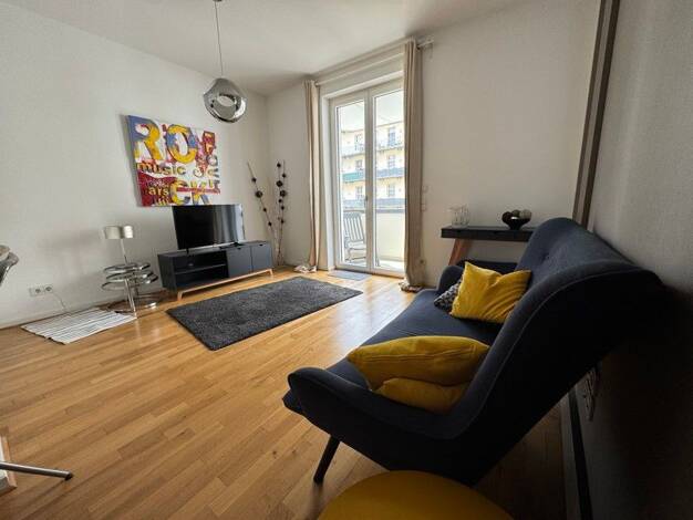 Wohnung zur Miete 582 € 2 Zimmer 39,8 m² 1. Geschoss frei ab sofort Prager Straße 14 a Reudnitz-Thonberg Leipzig 04103