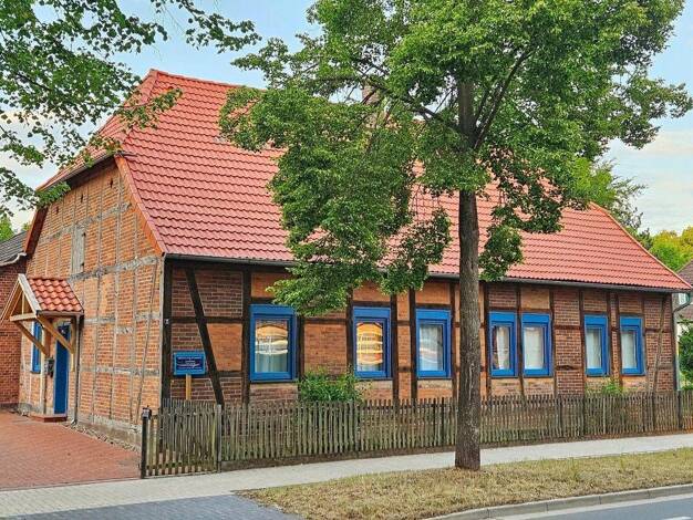 Einfamilienhaus zur Miete 1.095 € 4 Zimmer 133 m² 568 m² Grundstück Schwarmstedt 29690