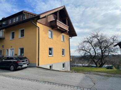 Wohnung zur Miete 750 € 3,5 Zimmer 120 m² Geschoss 2/2 frei ab 01.08.2025 Kringeller Straße 20 Hutthurm Hutthurm 94116