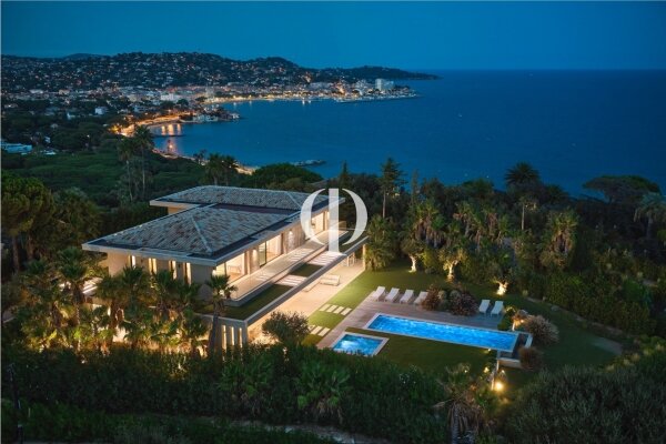 Einfamilienhaus zum Kauf 6.900.000 € 7 Zimmer 366 m²<br/>Wohnfläche 2.191 m²<br/>Grundstück Ville-Les Saquedes-Le Bouillonnet Sainte-Maxime 83120