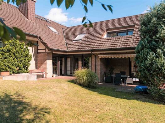 Einfamilienhaus zum Kauf 699.000 € 8 Zimmer 230 m² 951 m² Grundstück frei ab 01.01.2027 Nordshausen Nordshausen 34132