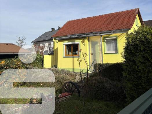 Einfamilienhaus zum Kauf 215.000 € 2 Zimmer 68,7 m² 716 m² Grundstück frei ab sofort Stöckelsberg Berg 92348