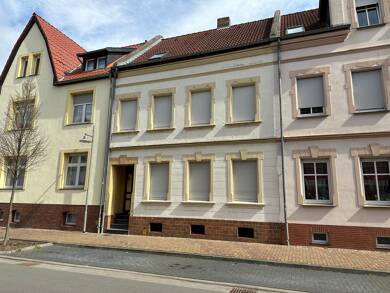 Reihenmittelhaus zum Kauf 80.000 € 7 Zimmer 168 m² 276 m² Grundstück frei ab sofort Große Pagenbergstraße 40 Salzwedel Salzwedel 29410