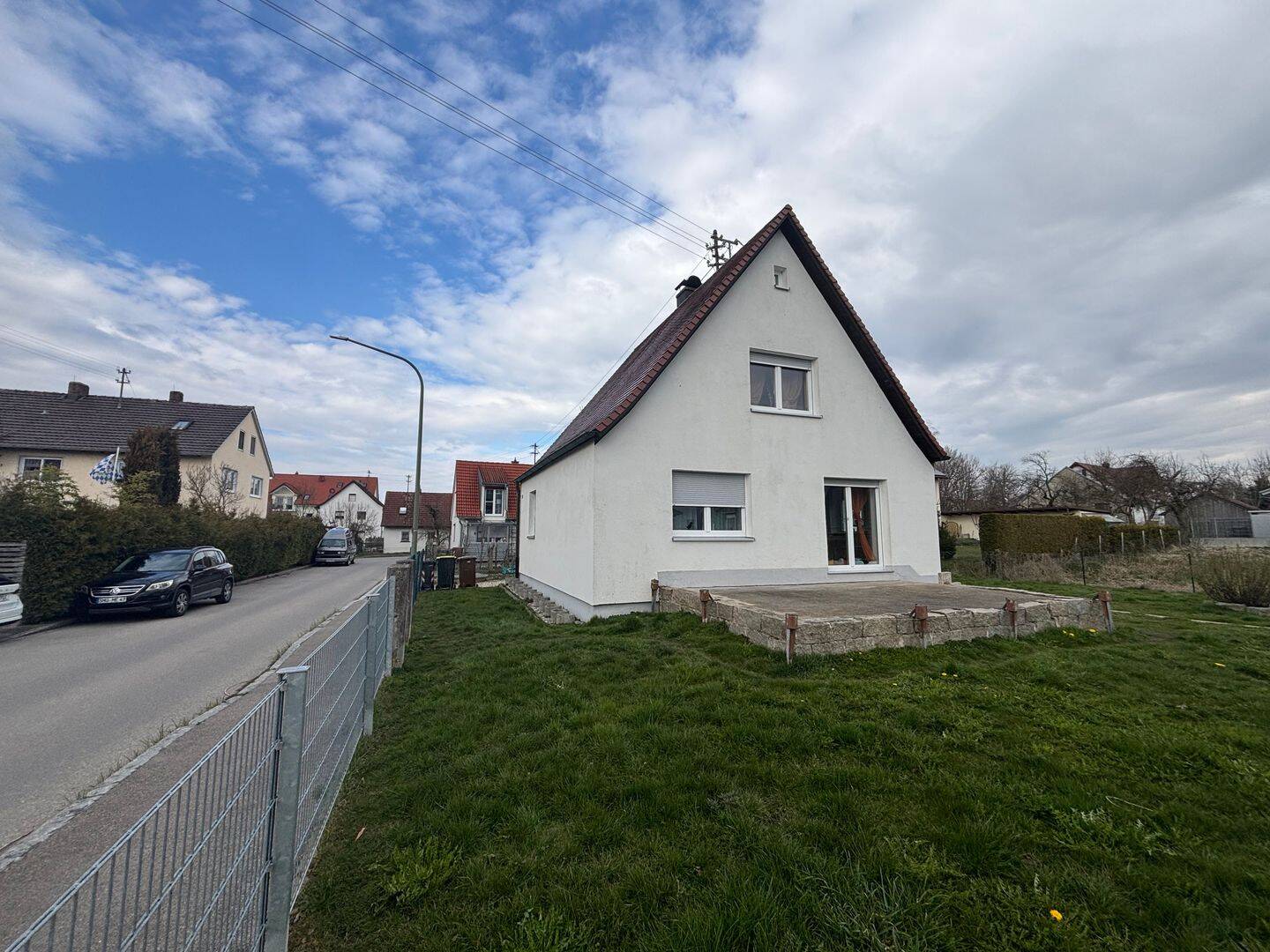 Immobilie in Großaitingen - Haus in Ruhiger Lage auf aktuellem Stand / Top Preis Leistung - Bild 1