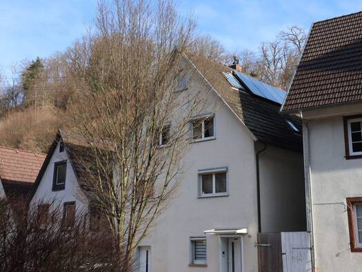 Einfamilienhaus zum Kauf 218.000 € 5 Zimmer 129 m² 600 m² Grundstück Schiltach 77761