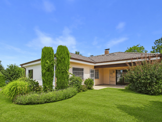 Einfamilienhaus zum Kauf 930.000 € 5 Zimmer 130 m² 597 m² Grundstück Schwalbach 65824