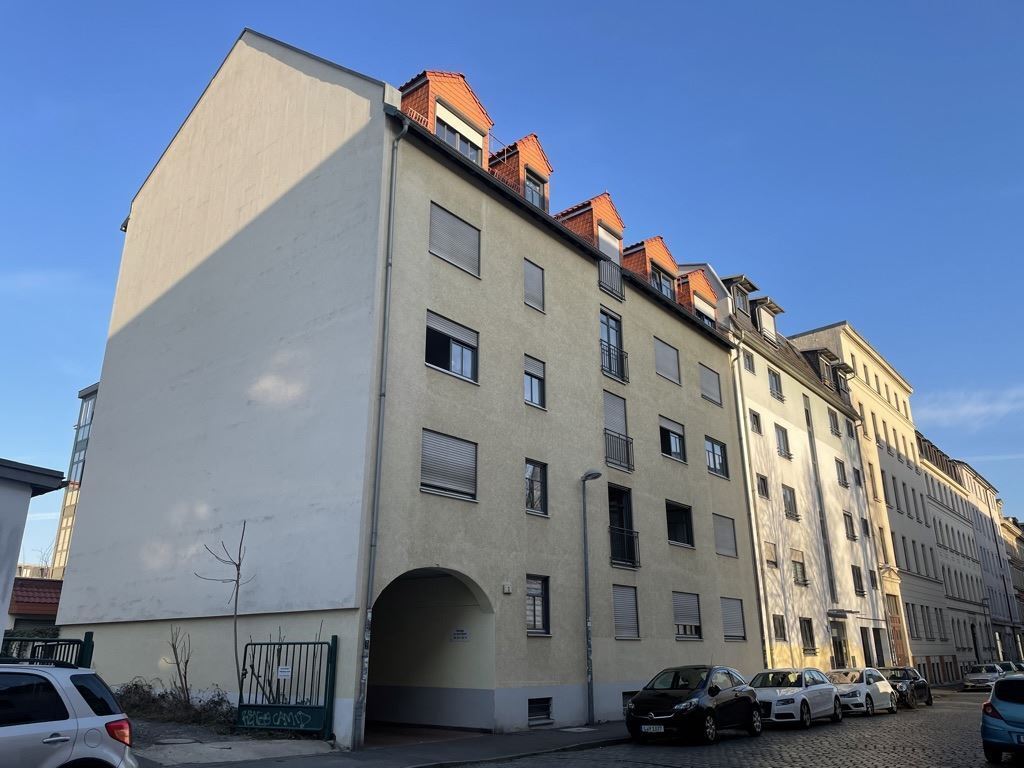 Wohnung zur Miete 400 € 2 Zimmer 38,8 m²<br/>Wohnfläche EG<br/>Geschoss 01.04.2025<br/>Verfügbarkeit Lange Straße 3 Zentrum - Ost Leipzig 04103