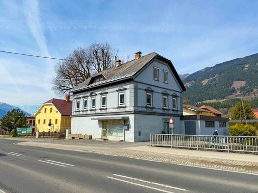 Haus zum Kauf 329.000 € 8 Zimmer 185 m² 596 m² Grundstück Lendorf 64 Lendorf 9811