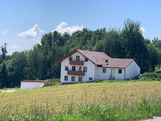 Wohnung zur Miete 640 € 3 Zimmer 80 m² 1. Geschoss frei ab 01.03.2026 Adenberg Aldersbach 94501