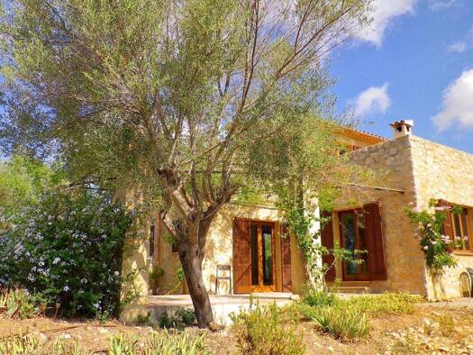 Landhaus zur Miete 3.200 € 4 Zimmer 160 m² 10.000 m² Grundstück frei ab 01.04.2026 Manacor 07500