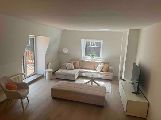 Wohnung zur Miete 3.000 € 4 Zimmer 135 m² Geschoss 1/2 frei ab 29.08.2026 Platanenallee 12 Lokstedt Eimsbüttel 22529