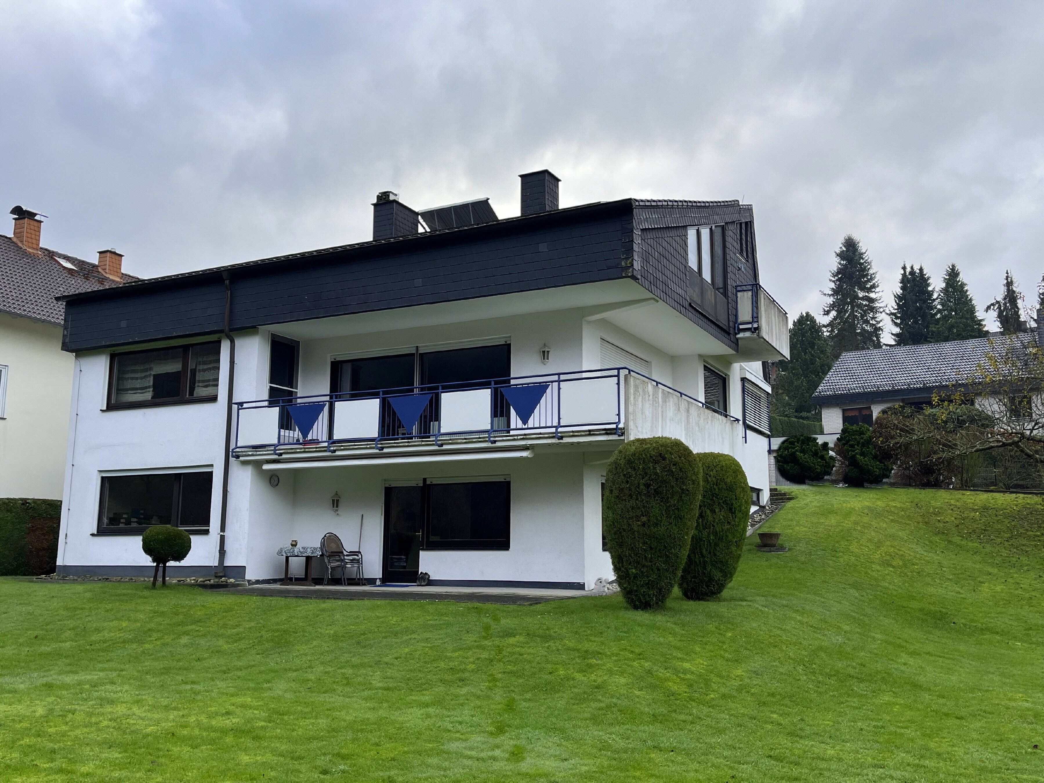 Einfamilienhaus zum Kauf 648.000 € 8 Zimmer 315 m²<br/>Wohnfläche 699 m²<br/>Grundstück Bad Orb 63619