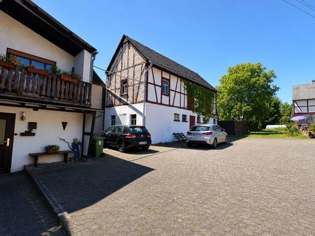 Einfamilienhaus zum Kauf 215.000 € 7 Zimmer 179,1 m² 1.918,1 m² Grundstück Dickenschied 55483