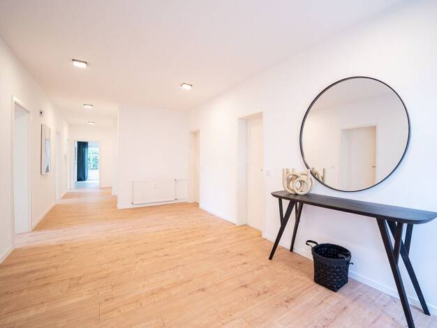 Wohnung zum Kauf 329.000 € 4,5 Zimmer 145 m² EG Usingen Usingen 61250