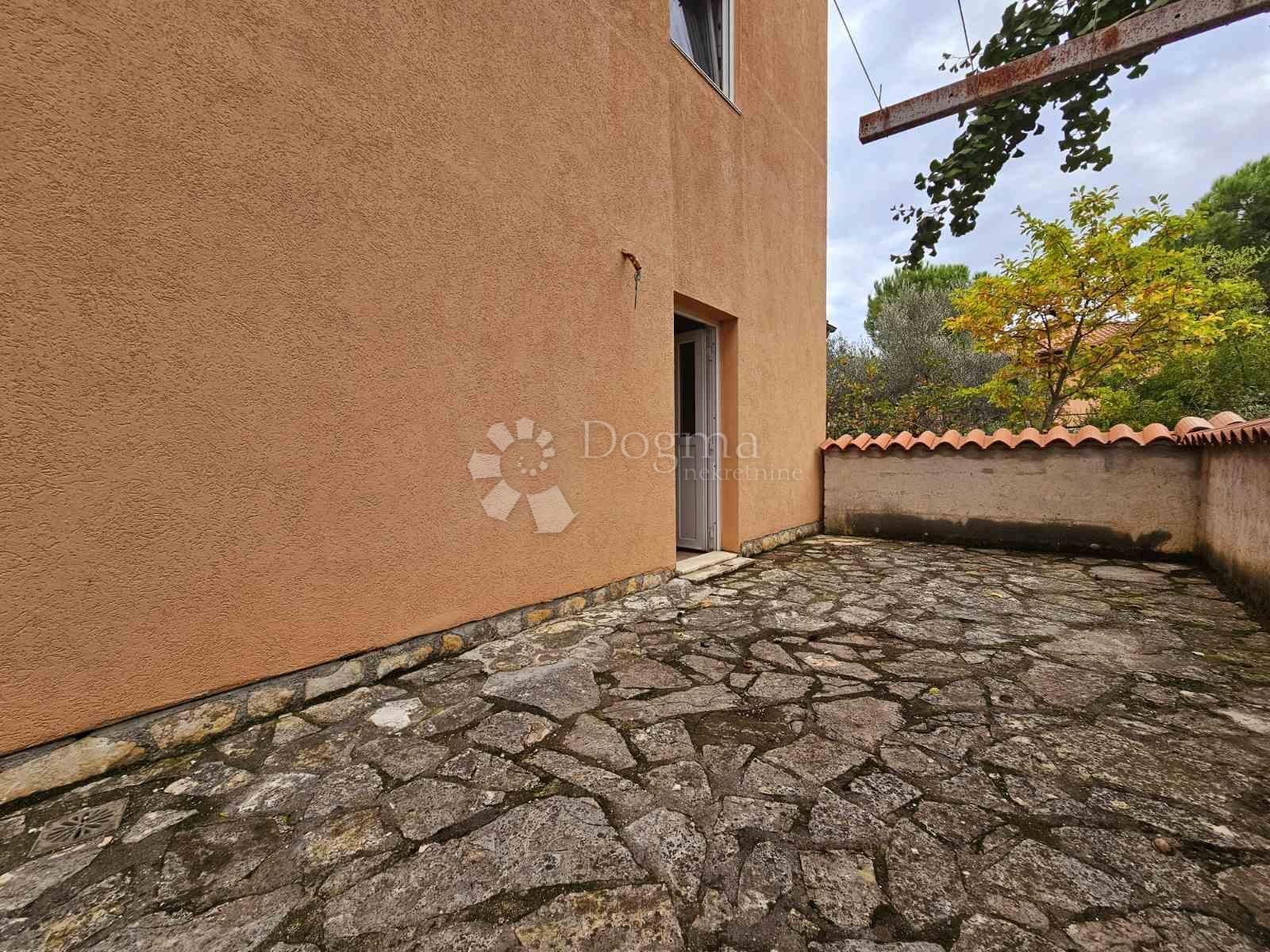 Wohnung zum Kauf 185.000 € 3 Zimmer 73 m²<br/>Wohnfläche 1.<br/>Geschoss Valdebek 52100