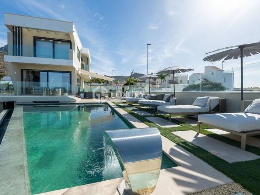 Haus zum Kauf 3.500.000 € 289 m² 521 m² Grundstück Adeje 38670